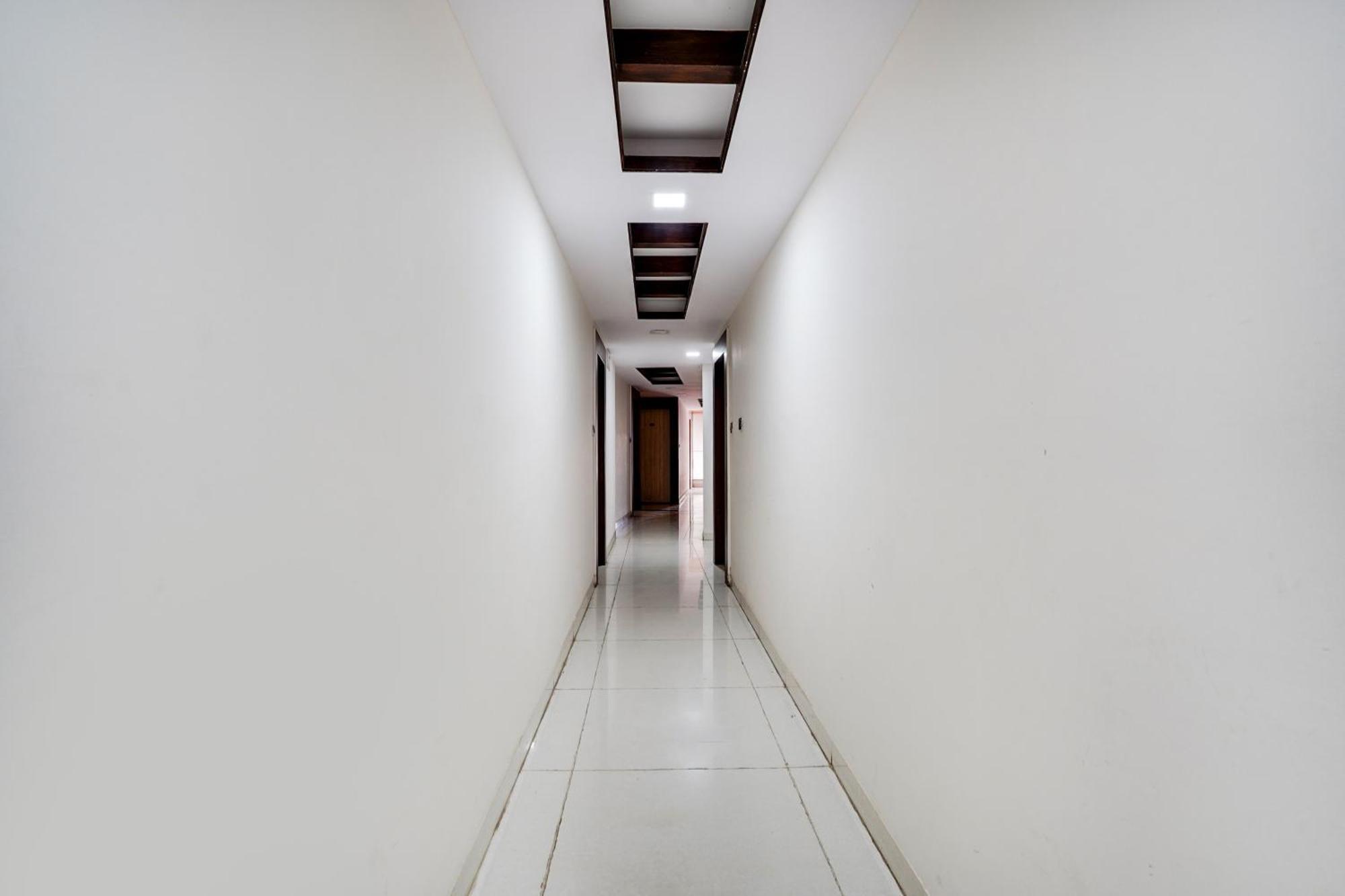 Super Collection O Bangalore Airport Road Yelahanka Ngoại thất bức ảnh
